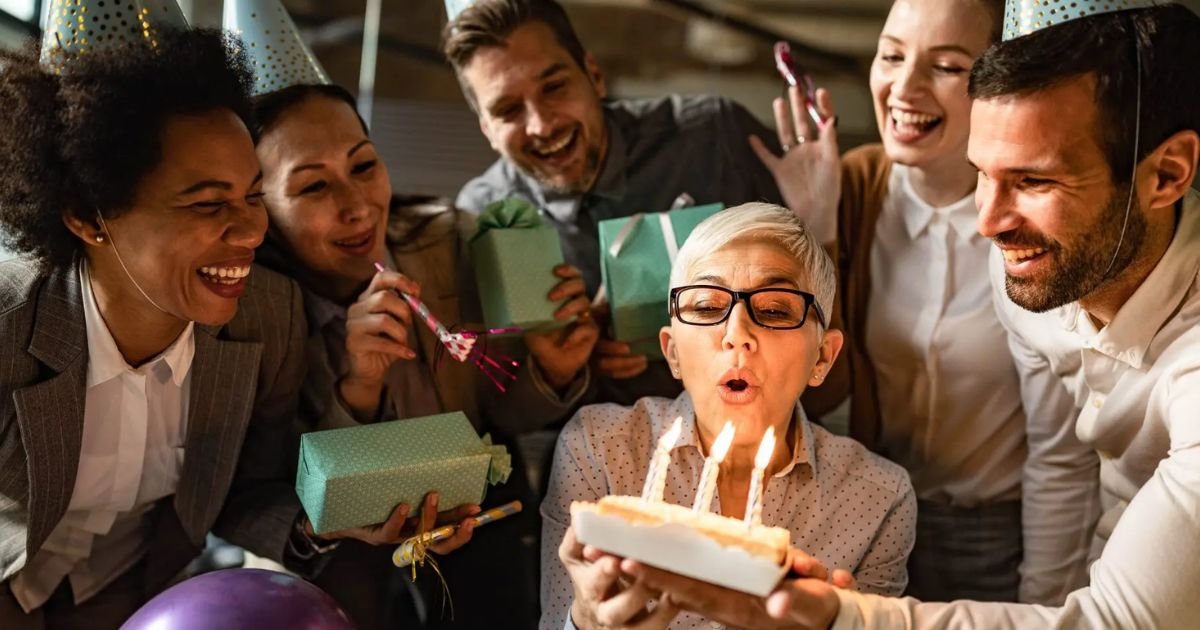 250+Birthday Wishes for Boss to Build Respectful Relations