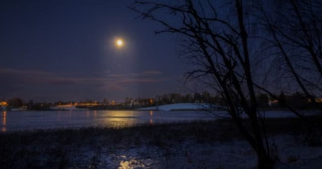 Sweet Good Night Tuesday Greetings